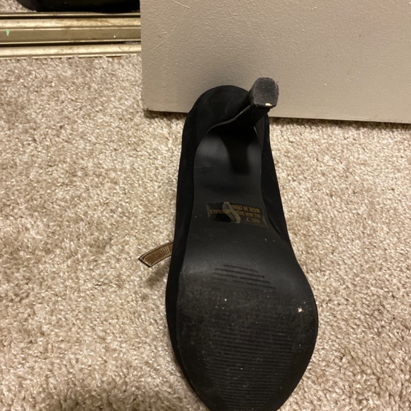 Heels - Picture 3 of 4